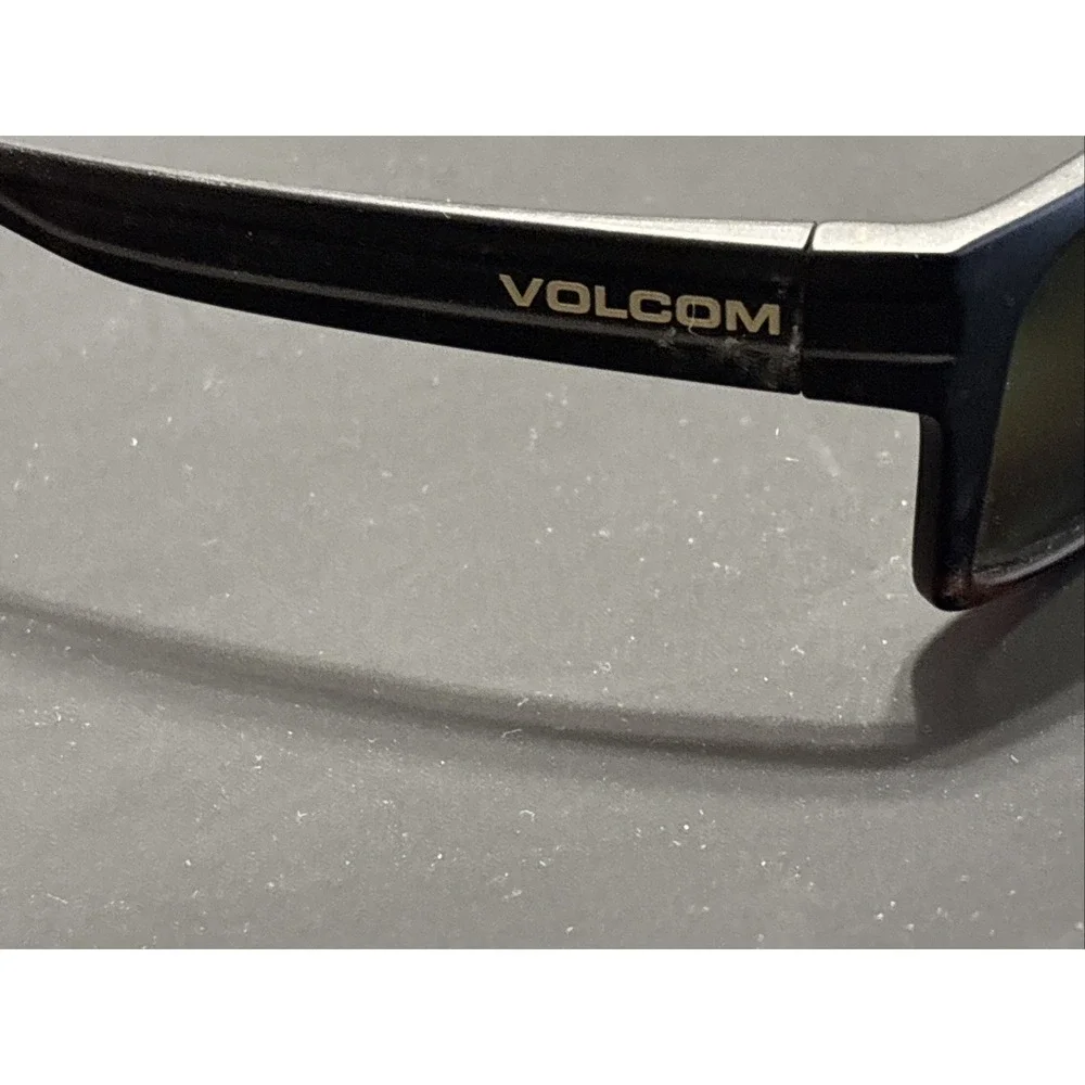Volcom Stoneage VE01002002 Sunglasses Matte Black Tortoise Dark Lenses
